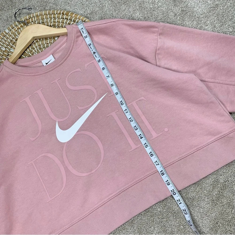 Nike Dri-FIT Get Fit Training Sweatshirt Pullover Oversized Cropped Blush Pink L - Picture 15 of 16
